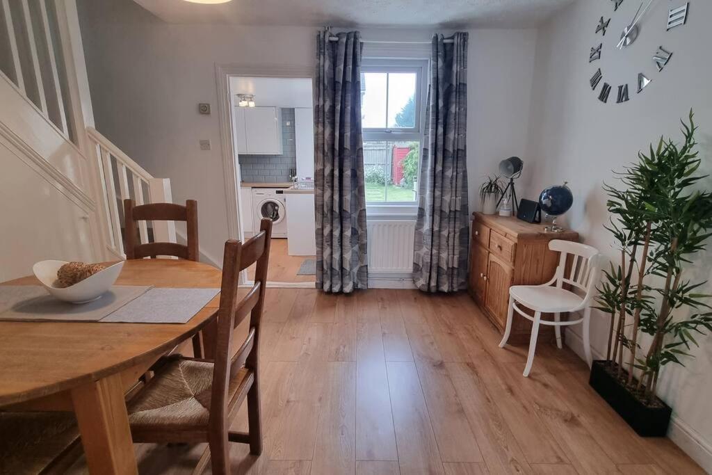 Villa Entire House With Garden & Parking Nr Ashford Int Exterior foto