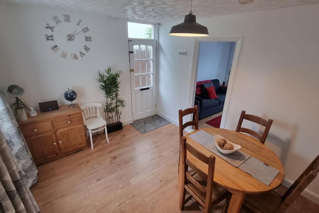 Villa Entire House With Garden & Parking Nr Ashford Int Exterior foto