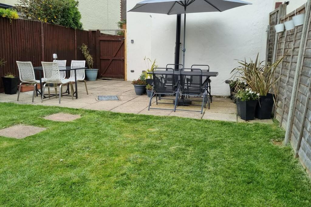 Villa Entire House With Garden & Parking Nr Ashford Int Exterior foto