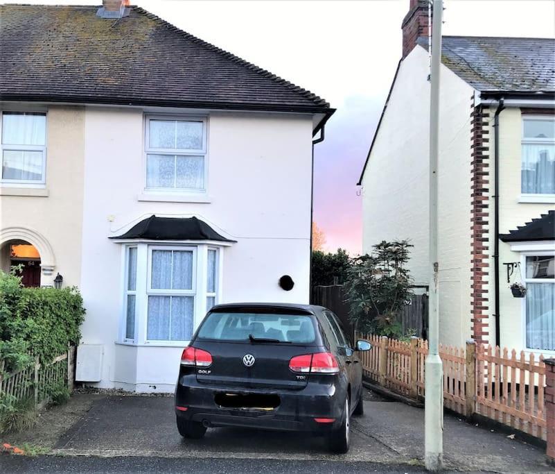 Villa Entire House With Garden & Parking Nr Ashford Int Exterior foto